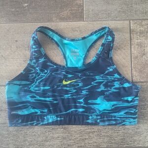 Nike pro sports bra